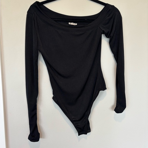 Free People Tops - Free People Black Off-Shoulder Long Sleeve Bodysuit 045